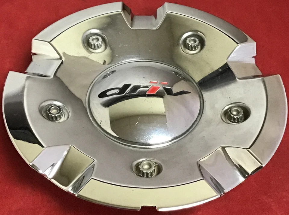 UNA RUEDA MOTRIZ USADA CROMADA TAPA CENTRAL PERSONALIZADA 6450-15 / S702-09 13047 Foto 2 de 4