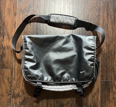 希少　nike bag ビジネスバック ショルダーバック　90s y2k Vintage Y2K Nike Messenger Bag Crossbody Laptop School Work Travel