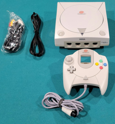  Region Free Dreamcast W/ Japanese cake  Fuse, LED, Batt mods  100% working 
