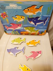 Spin Master Wood Musical Puzzle Baby Shark Pinkfong Chunk Sound Puzzle