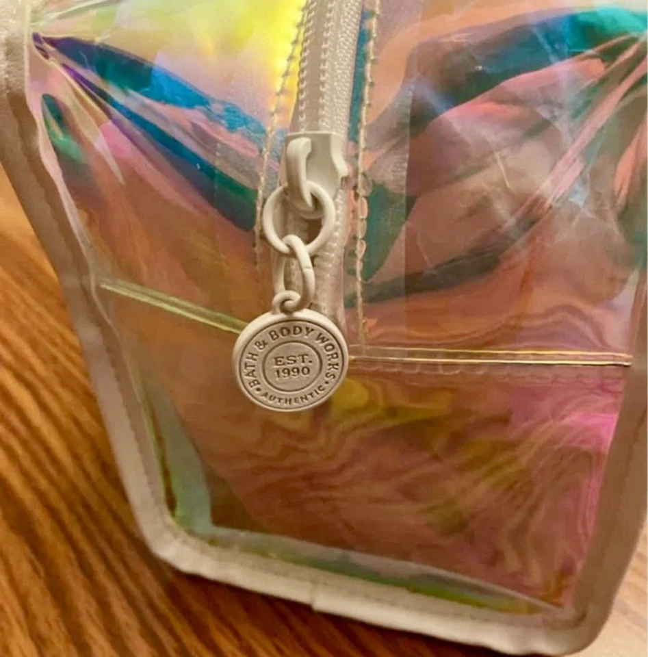 Bolsa cosmética Bath & Body Works rosa irredescente bolsa de maquiagem bolsa de higiene 8"x4"x5" - Imagem 3 de 4