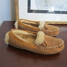 LL Bean Mens Wicked Good Moccasin Slippers Size 11M Sheepskin Shearling Slip On