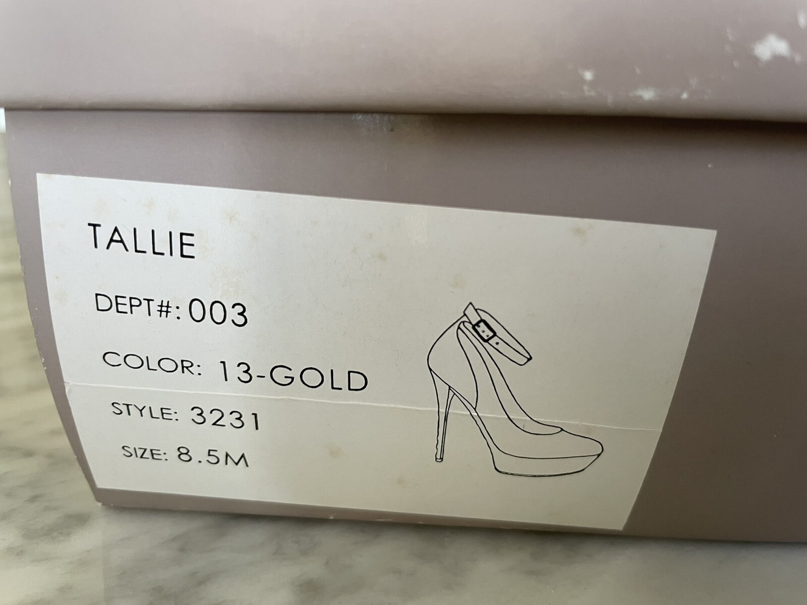 BAKERS Victoria Leather Gold Platform Pumps Shoes Hee… Gem