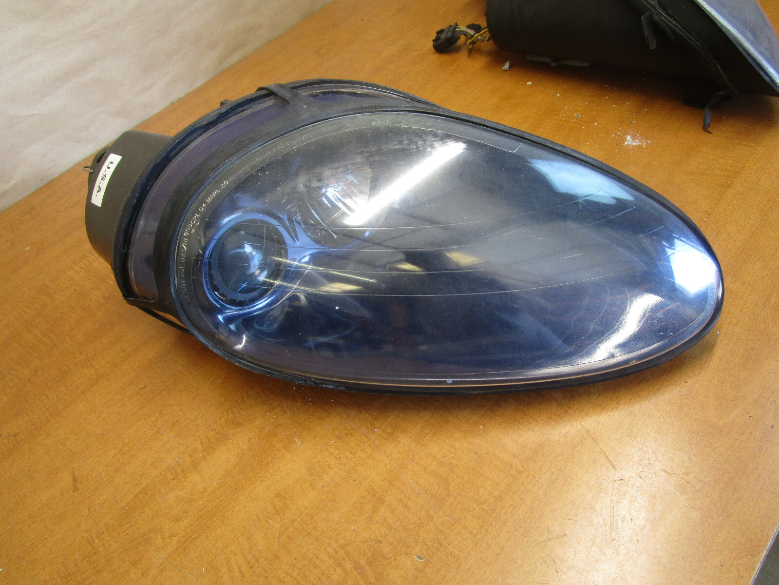 Maserati 4200 Spyder -RH Headlight Dark Blue-USA- P/N 210571019