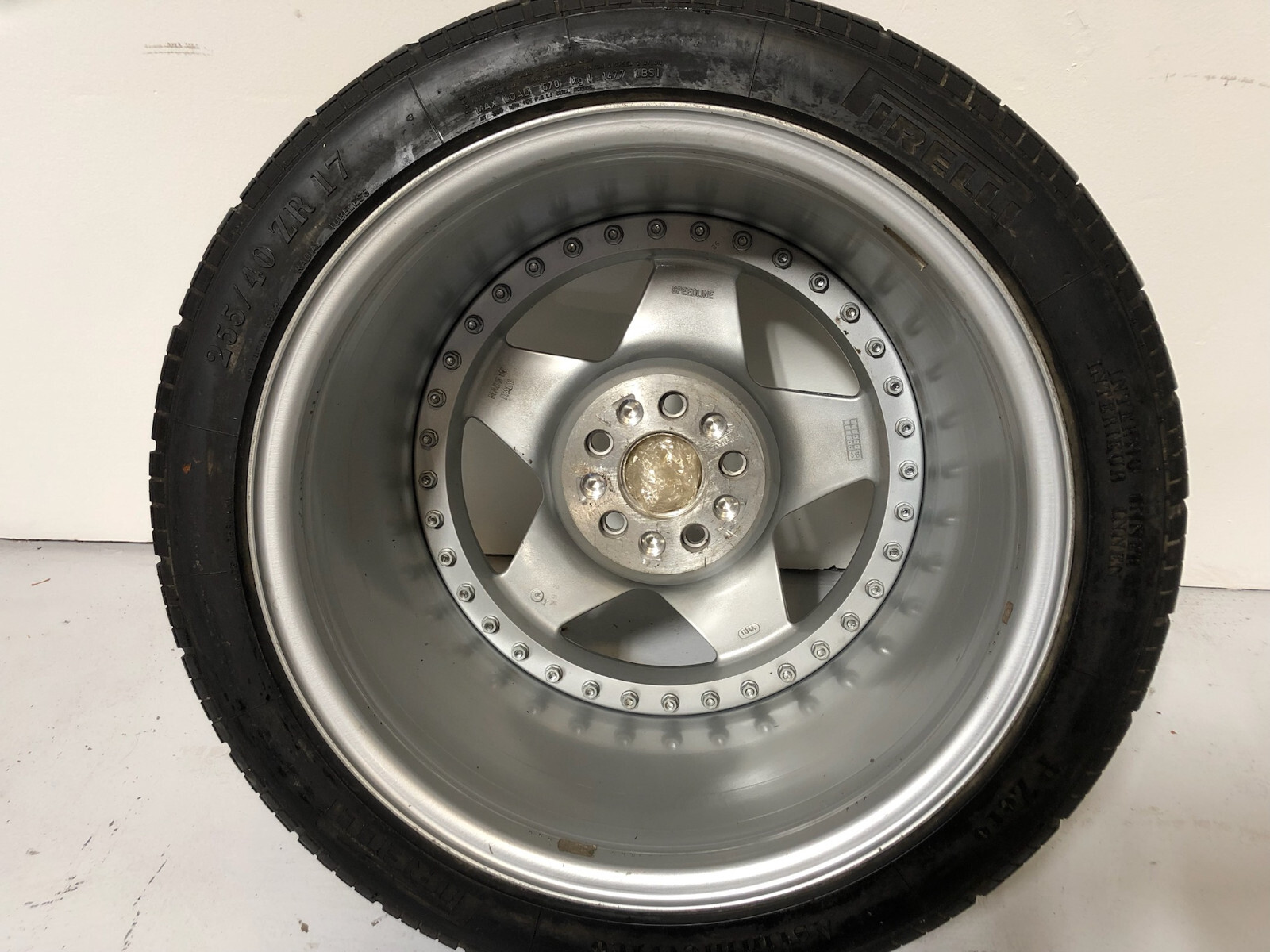 One OEM Ferrari Wheel & 255 40 ZR17 Pirelli Tire fits 328 348 Testarossa