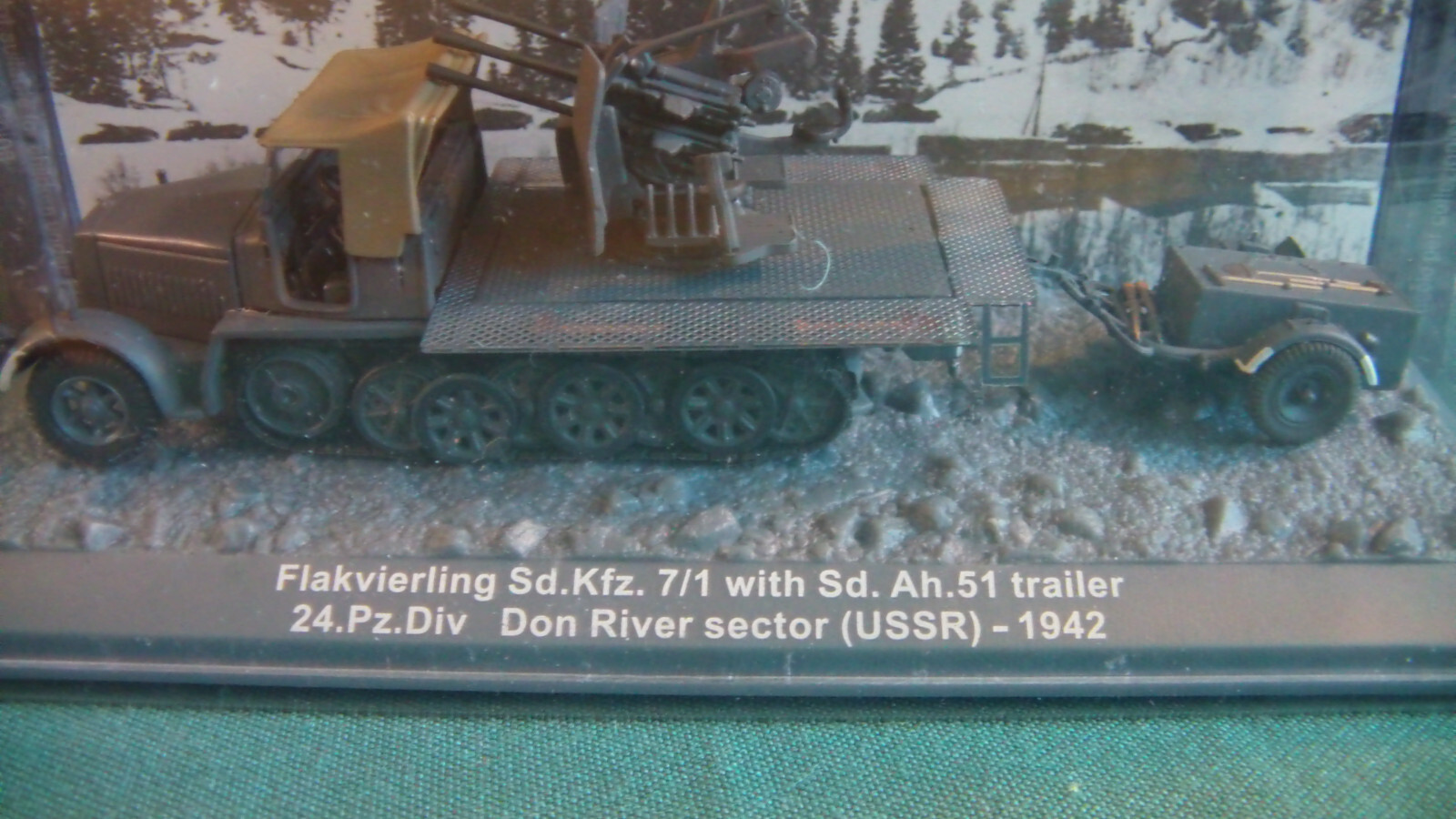 Modèle Réduit Militaire Flakvierling SDKFZ 7/1 URSS 1942 - Échelle 1:72 - Marque IXO - Neuf En Boîte