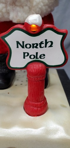 Vintage Holiday Creations Santa Claus North Pole Scene Light Christmas Music - Picture 5 of 10