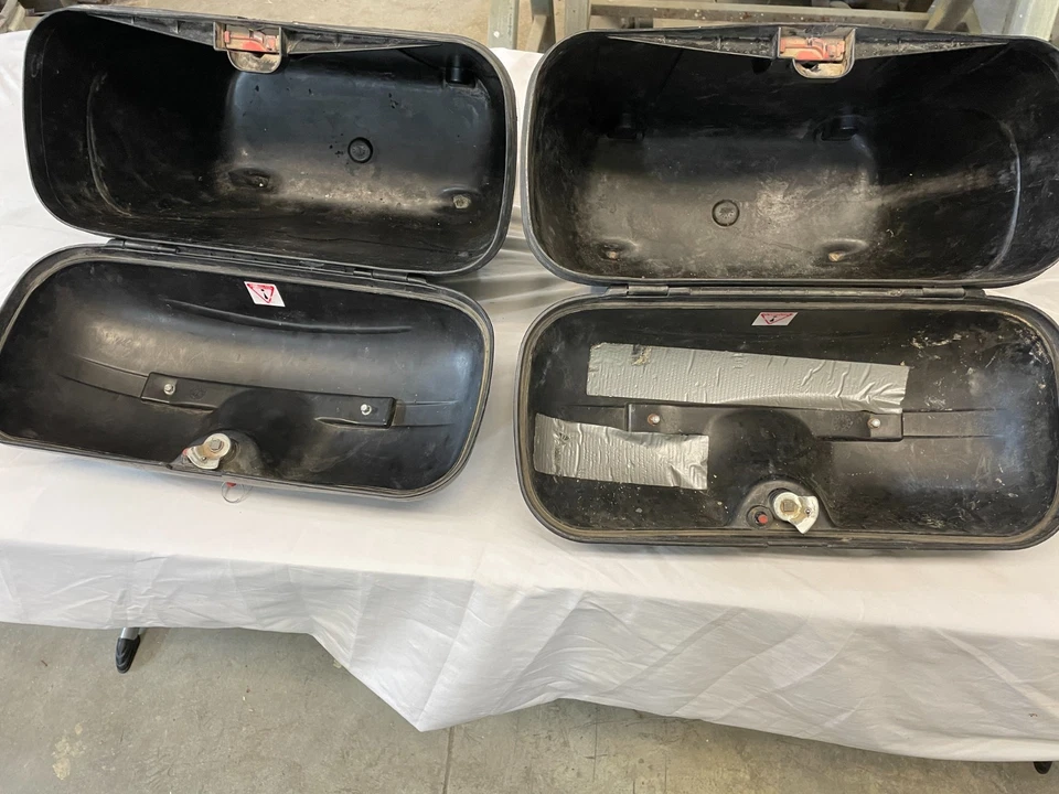 Givi side mount hard boxes - used - Image 3 of 3