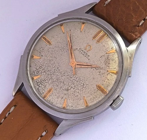 17 JEWELS SWISS MADE  OMEGA SEAMASTER MEN'S AUTOMATIC BUMBER VINTAGE WATCH