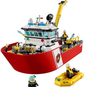 LEGO 60109 City Fire Boat - Brand New - Slight Damaged Box (See Pictures)