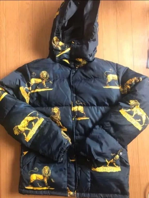veste bouffante lion suprême