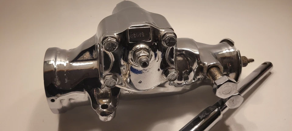 CAJA DE CAMBIOS DE DIRECCIÓN CHEVY CHEVELLE CON EJE DE DIRECCIÓN CROMADO CHEVROLET 1964-1971'  Foto 4 de 4