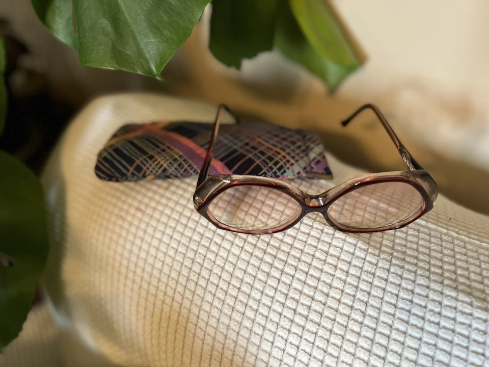 Marcos retro grandes (amanecer) Diane Von Furstenberg años 70, color rosa baya. Foto 2 de 4