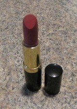 NEW Elizabeth Arden Exceptional Lipstick in 17 Breathless FREE SHIP