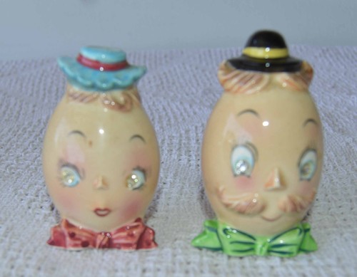 VTG MADE IN JAPAN MRS & MR ANTHROPOMORPHIC EGG SALT N PEPER SHAKERS SPECIAL EYES