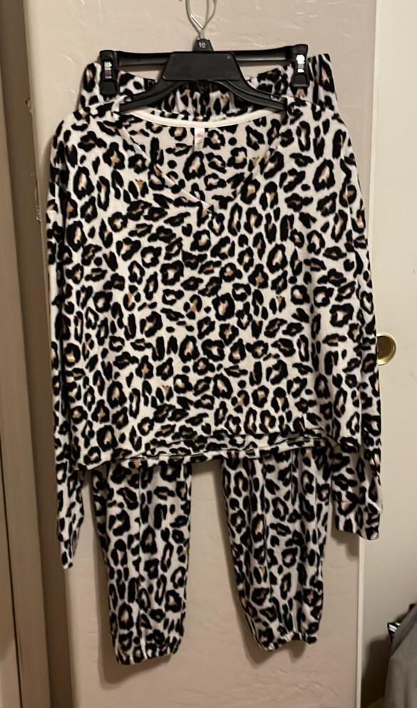 Picture 1 of 8