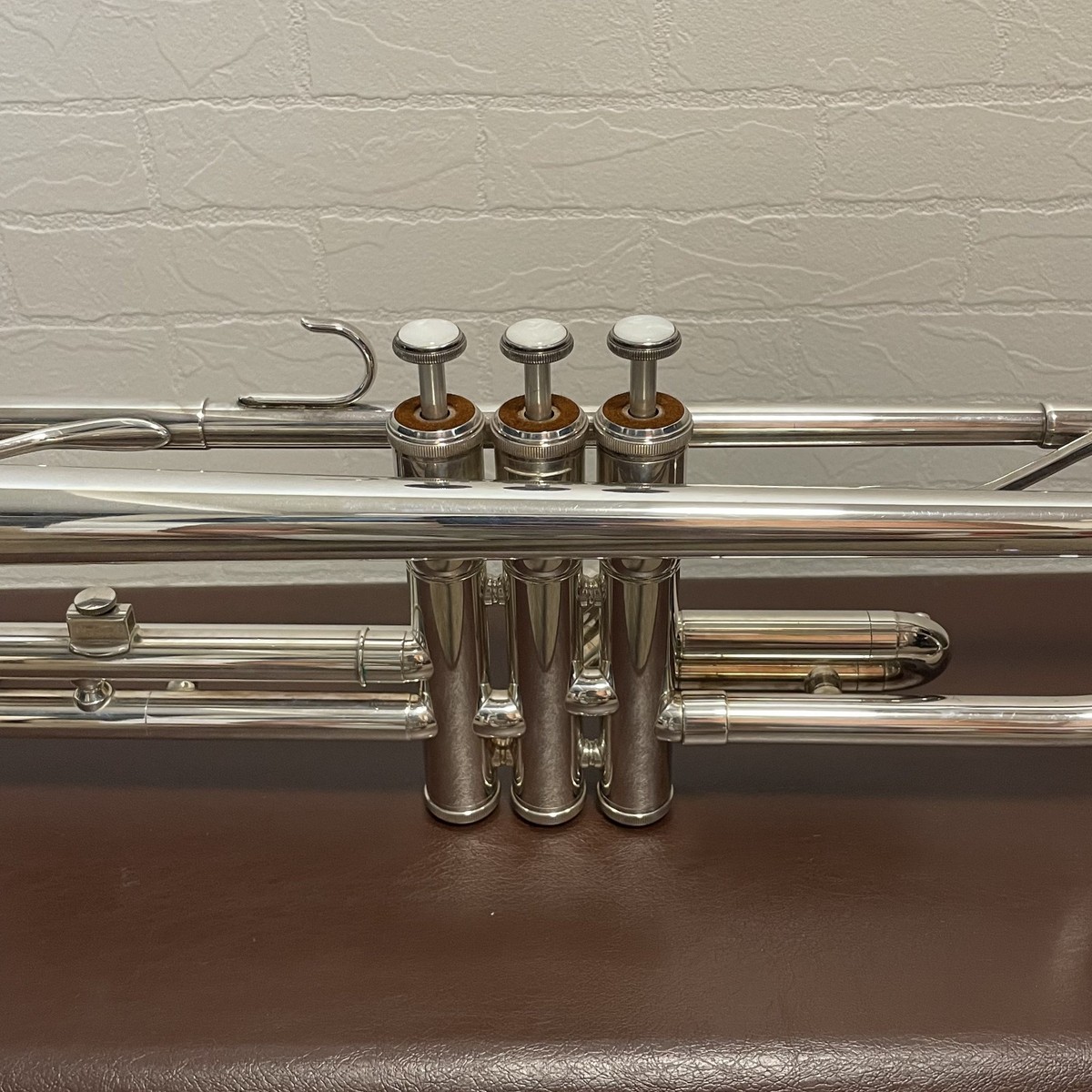 YAMAHA YTR-2320S silver Trumpet with Hard Case Mouthpiece musical