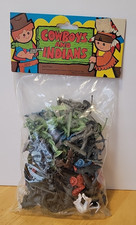 Vintage Cowboys  Indians Plastic Play Set Toy Western Soldiers NIP New