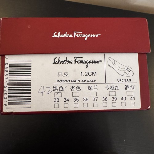 Salvatore Ferragamo Vara Bow Flats Black Patent Leather Sz 42 1.2CM Heel NIB - Picture 17 of 17