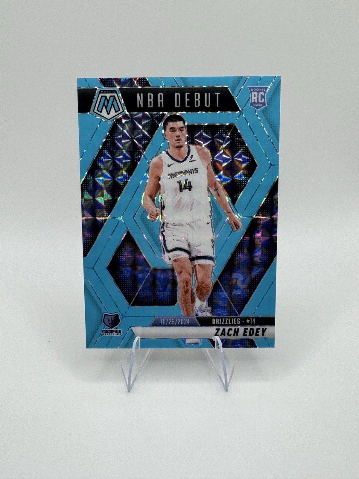 2024-25 Panini Mosaic Debut Zach Edey #251 Fluorescent Blue Prizm /75 (RC)