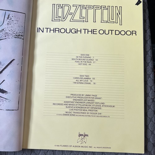 Partituras Led Zeppelin In Through The Out Door con póster y fotos a color Y - Imagen 3 de 4