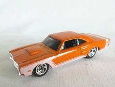 HOT WHEELS 1:64 2008 1969 DODGE CORONET SUPER BEE ORANGE 5SP MINT MALAYSIA