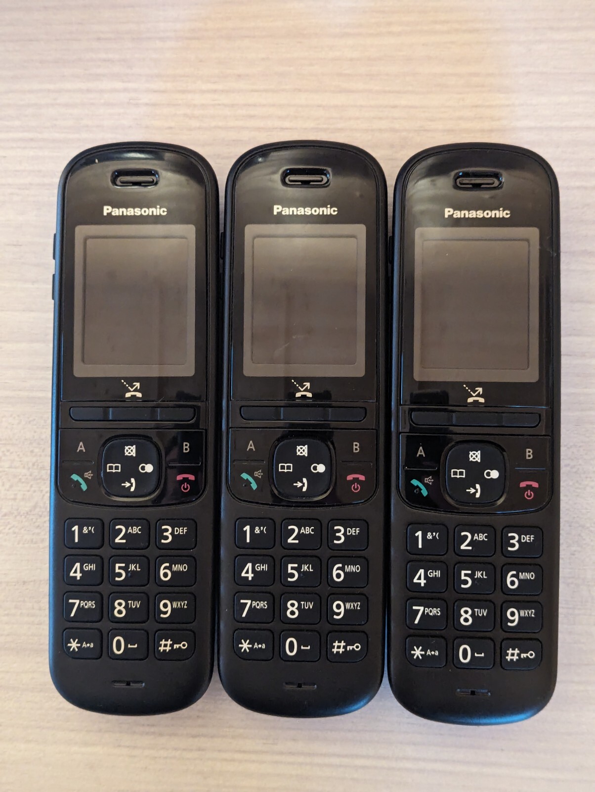 Panasonic Triple Digital Cordless Telephone with Answering Machine. KXTGH723EB eBay
