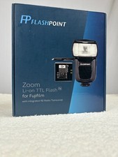 FP flashpoint Zoom Li-on TTL Flash for Fujifilm and Canon w/ batteries chargers