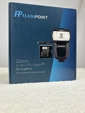 FP flashpoint Zoom Li-on TTL Flash for Fujifilm and Canon w/ batteries&chargers