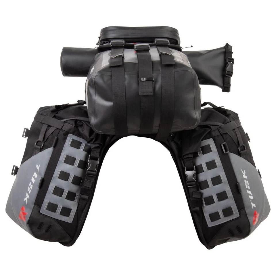 TUSK Highland X2 Rackless Luggage System w/Small Dry Duffel Tail Bag Black/Grey Foto 2 de 4