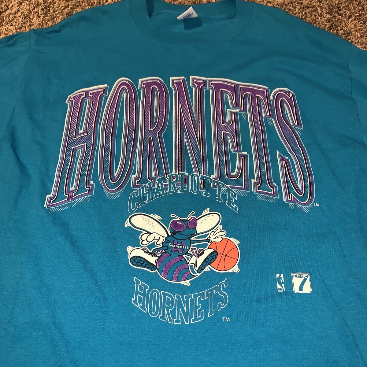 ヴィンテージLOGO7 CHARLOTTE HORNETS Tシャツ XLサイズ Vintage Charlotte Hornets T-Shirt Mens XL Blue NBA Single