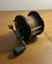 Penn Reels Seaboy No.85 Boat & Pier Saltwater Fishing Reel & Line & Green Handle