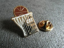 RARE PINS PIN'S - BASKET - COS - VILLERS LES NANCY - JOUEUR - SPORT - CLUB *EF*