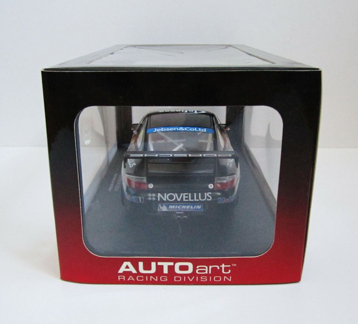 AUTOART PORSCH 911 GT3 ASIAN CARRERA CUP 2003 WINNER - 1:18 AUTOART PORSCH 911 GT3 ASIAN CARRERA CUP 2003 WINNER - 1:18