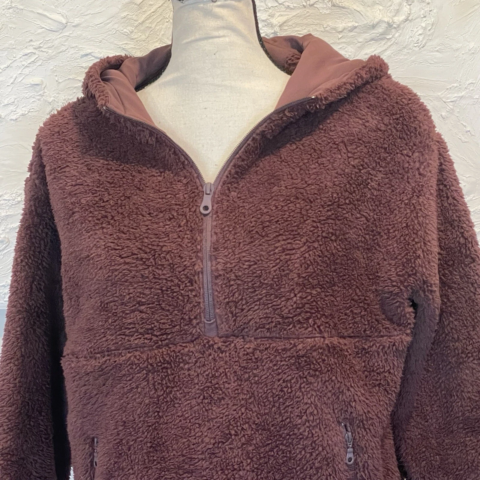 girlfriend-collective recycled half-zip fleece sherpa hoodie