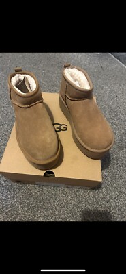 UGG Classic Ultra Mini Plateau Stiefel - Größe 5