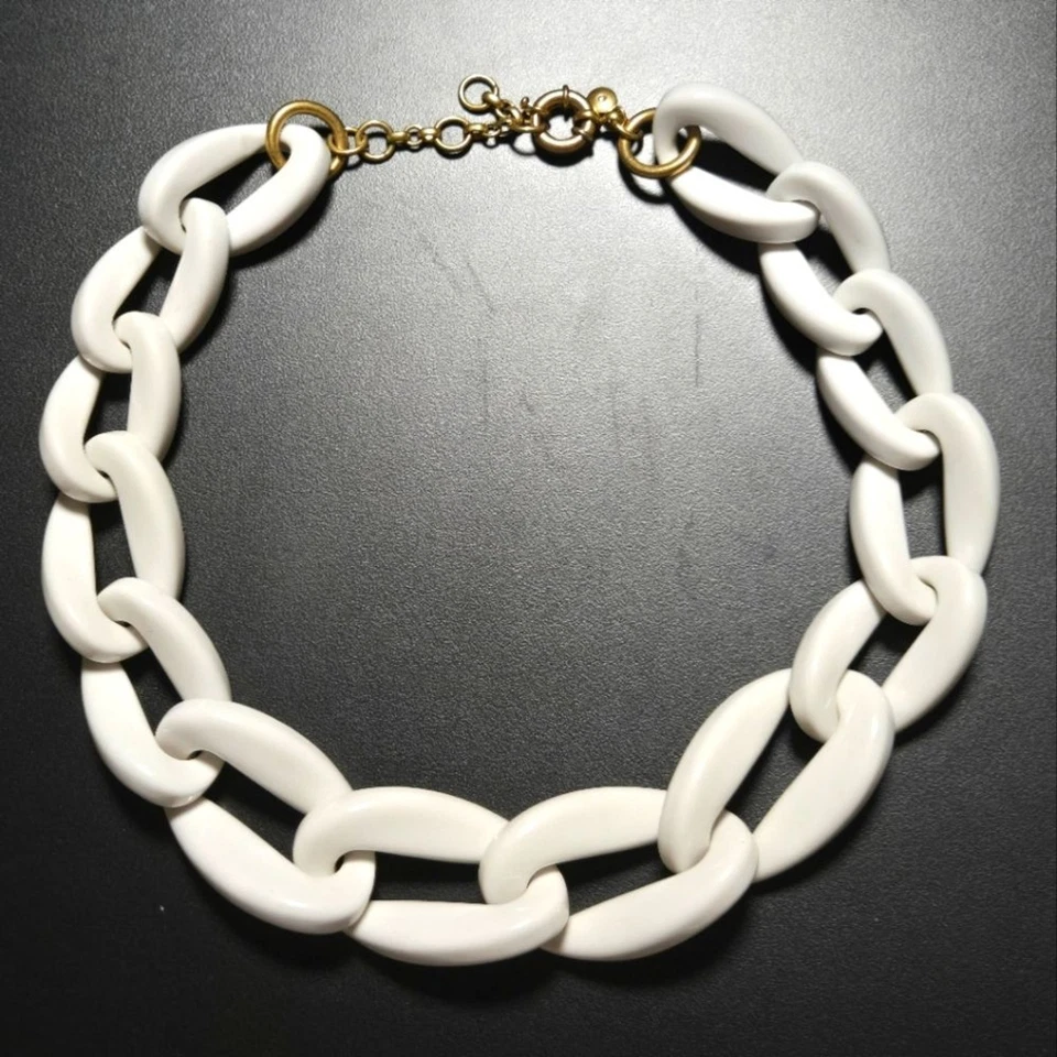 Jcrew塑料白色和金色链厚项链 — 第 2/4 张图片