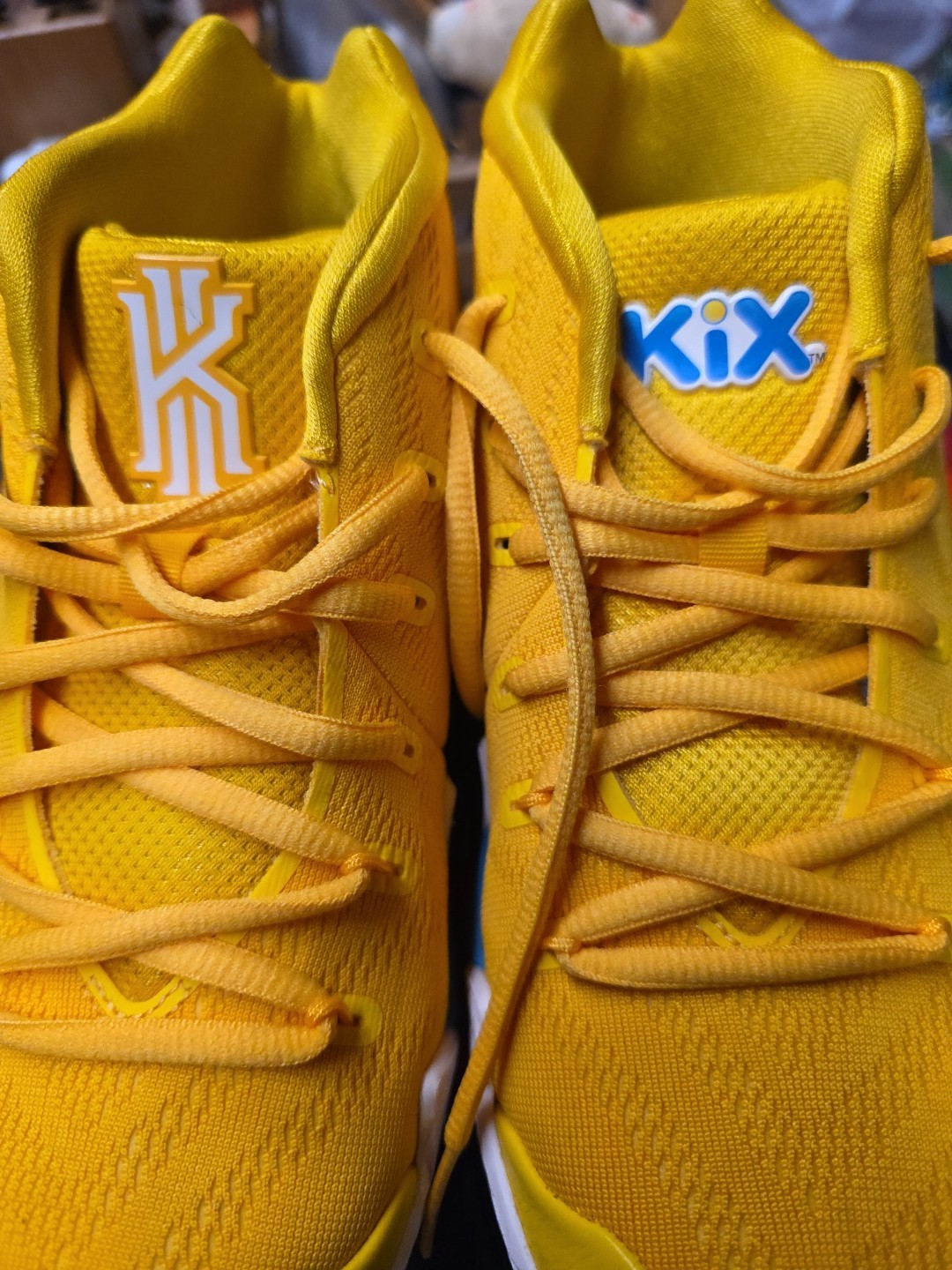 Nike Kyrie 4 Kix (GS) 2018- SZ 6.5Y Yellow, White, Blue (BV7792-700) thumbnail 13