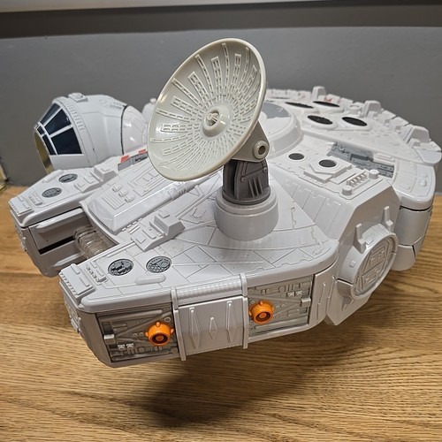 Star Wars 2011 Hasboro Galactic Heros Millenium Falcon Raumschiff Spielzeugfahrzeug - Bild 6 von 7