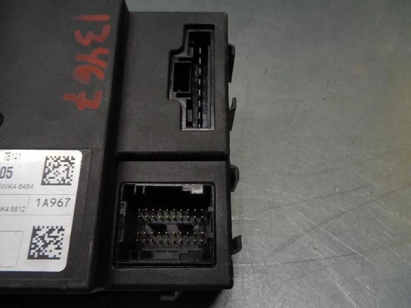 284B2JD01B centralina confort per NISSAN X-TRAIL (T31) LE 2007 3698539 - Immagine 3 di 4