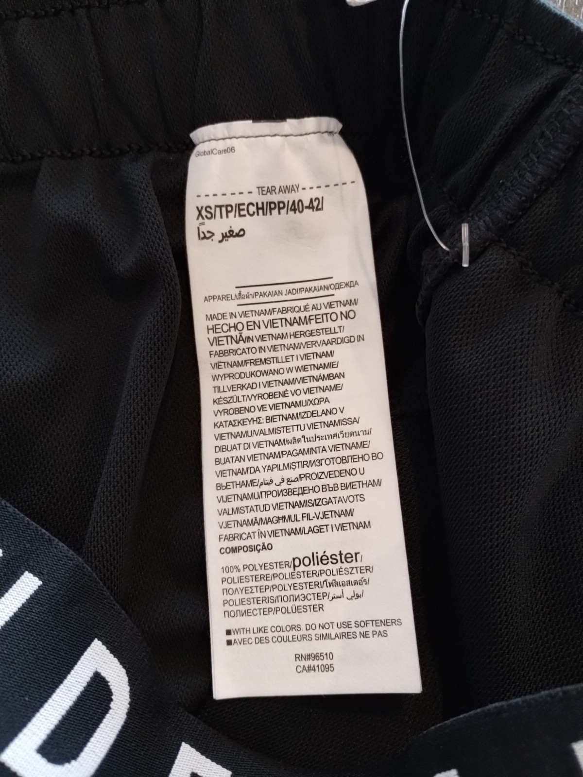 Under Armour Women's Tech Play Up 3.0 Shorts 1344552 (Size XS) Black thumbnail 9