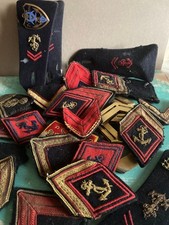 Lot de Tissus Militaires Epaulettes Badges Marine dans son Jus