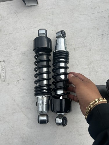 Harley Davidson Adjustable Rear Shock Absorbers - Picture 1 of 6