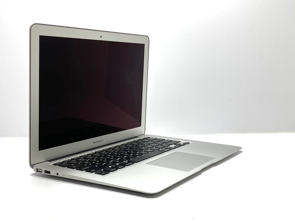 MacBook Air 13" 2011 | i5-2557M | 4GB RAM | 64GB SSD | LINUX | 103 Ciclos | LEER Foto 2 de 4