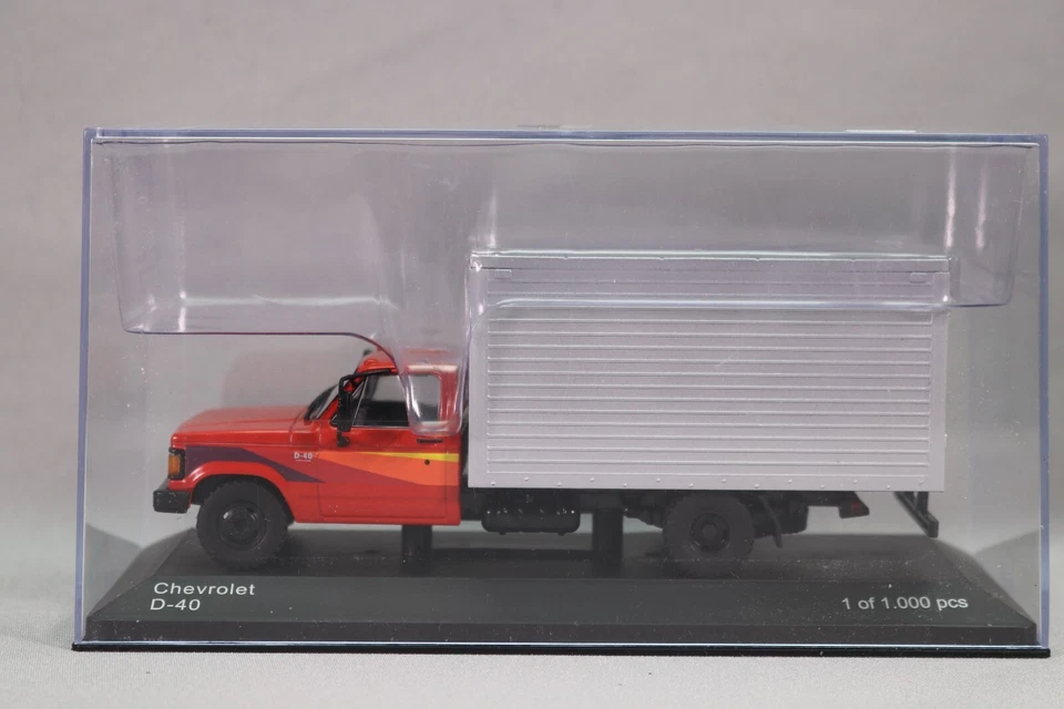 LL1768 WHITEBOX WB237 1/43 1:43 Camion Chevrolet D-40 rouge EdL - Photo 2/4