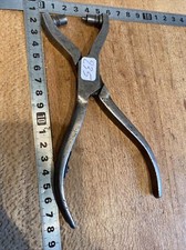 (n° 235  OLD TOOL / OUTIL ANCIEN / PINCE A ŒILLET DE BOURRELIER cordonnier