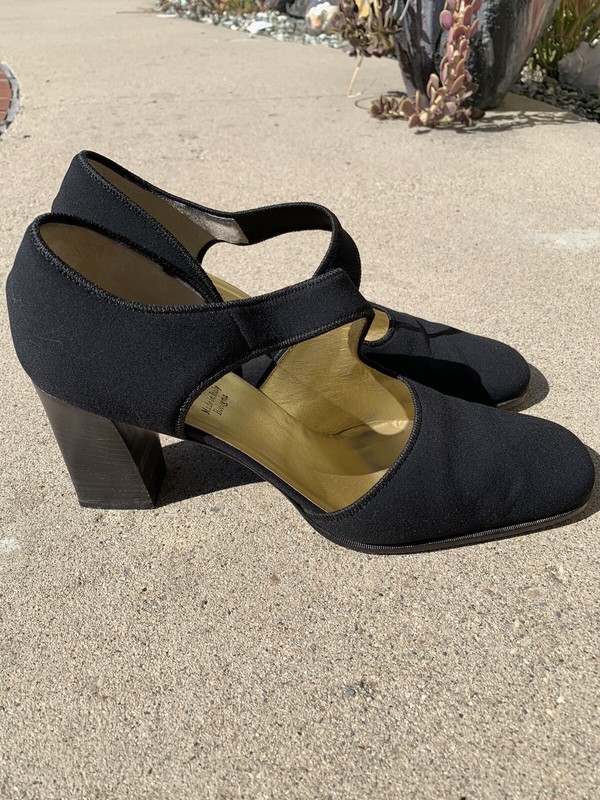 Bruno Magli Women’s Sz 10B Black Narrow Square Toe Heels Made in Italy Bologna