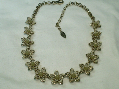 Coldwater Creek Color Dorado, Lucite, Esmalte Capas Flor Paneles Collar
