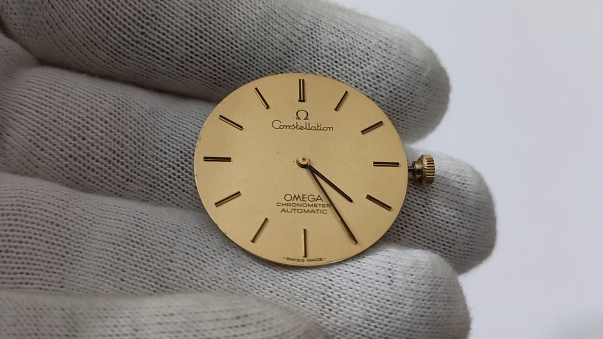 Omega Constellation Chronometer (dial, hands & mvt) Cal 711 Omega Constellation Chronometer (dial, hands & mvt) Cal 711