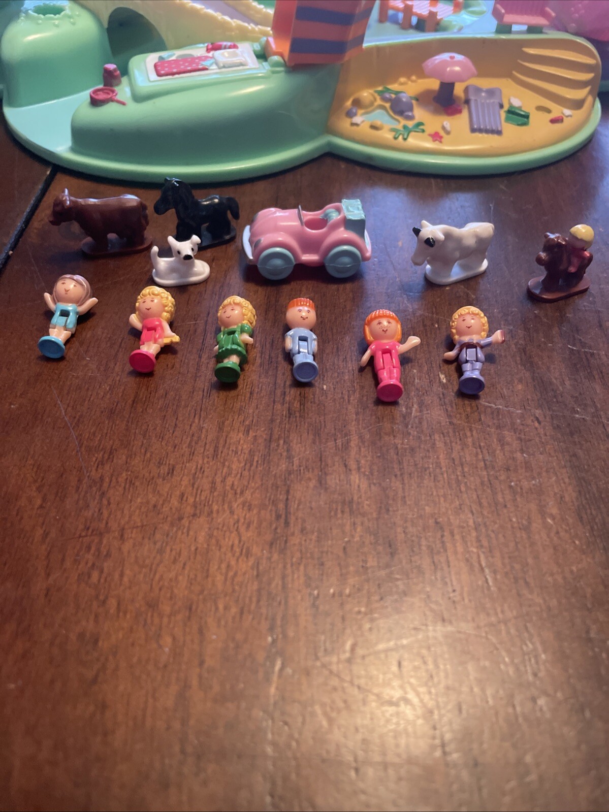 Picture 4 of 24